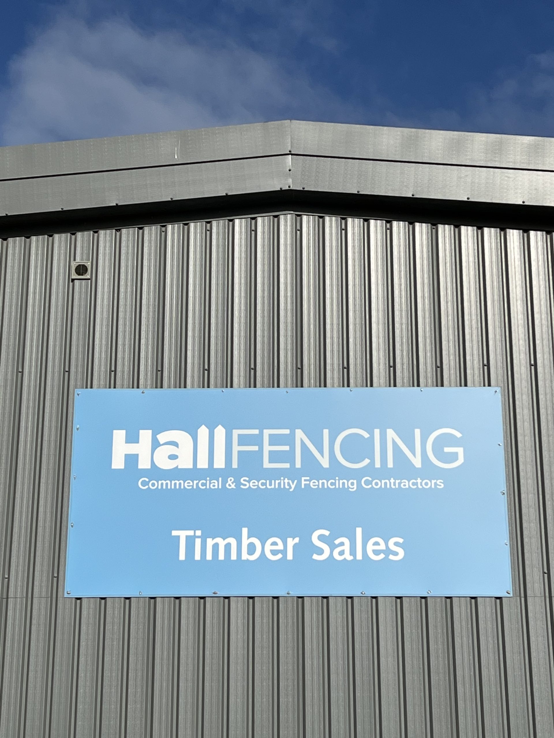 Hallfencing Doncaster Logo external building