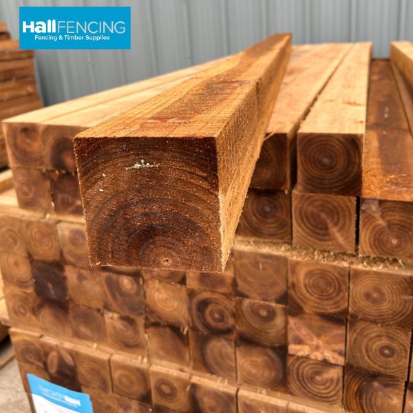 SQUARE TIMBER POST